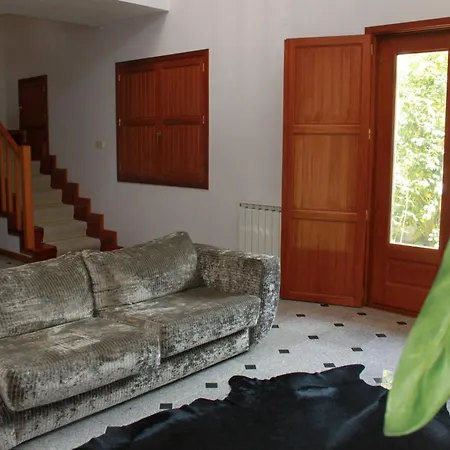 Casa Cortes Em Melgaco *