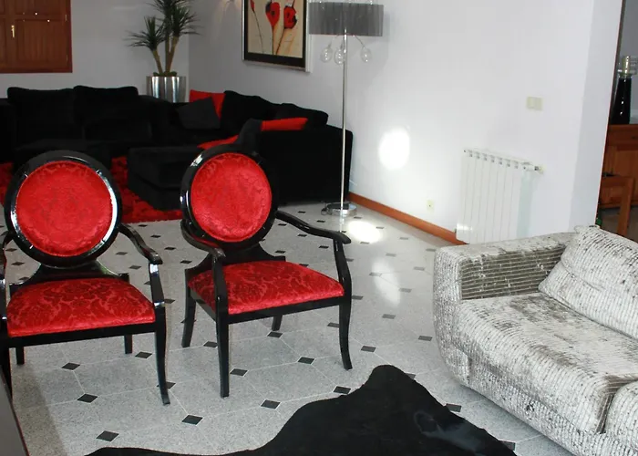 Casa Cortes Em Melgaco Feriehus *